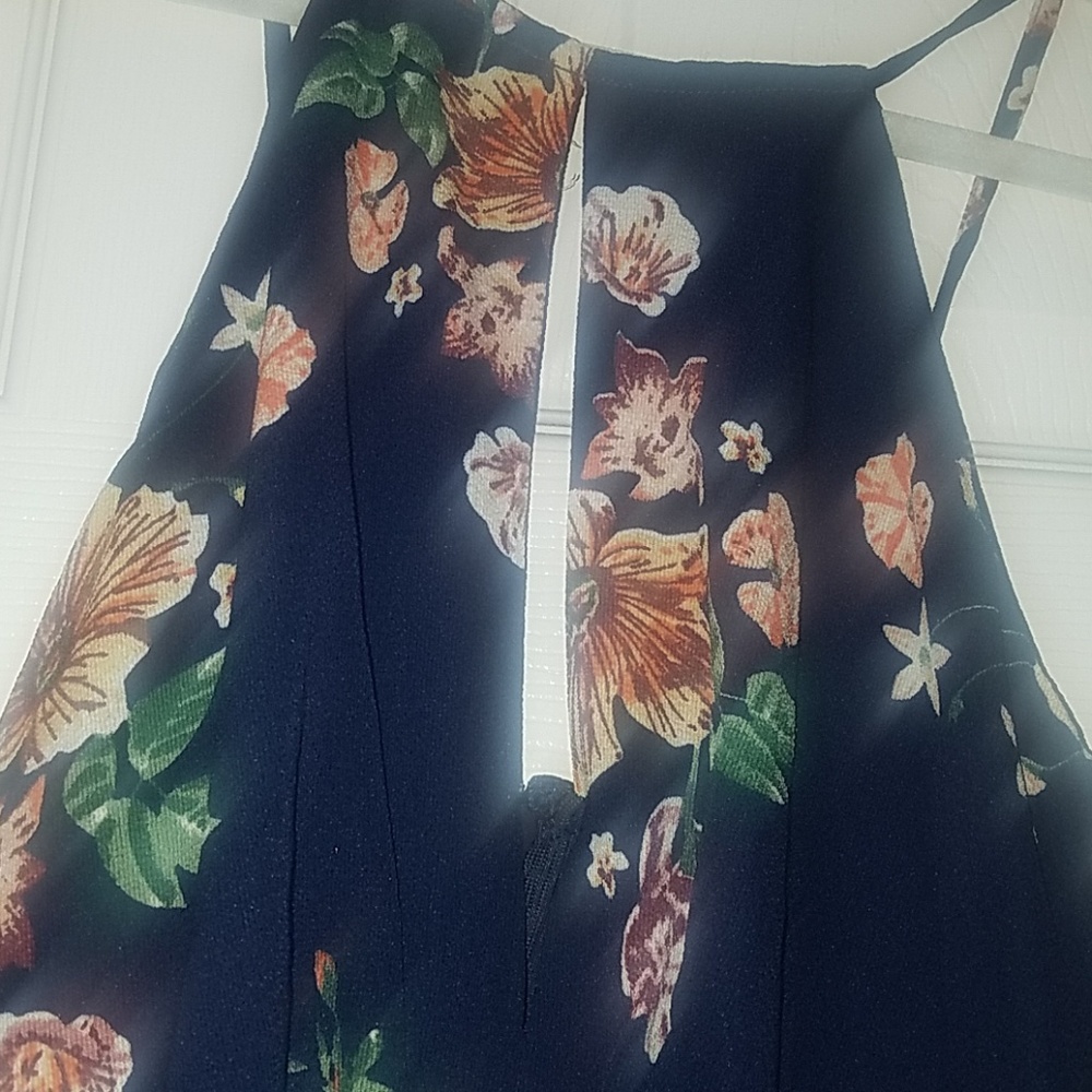 Last One! Size S! Navy Floral Maxi Dress - Picture 6 of 6